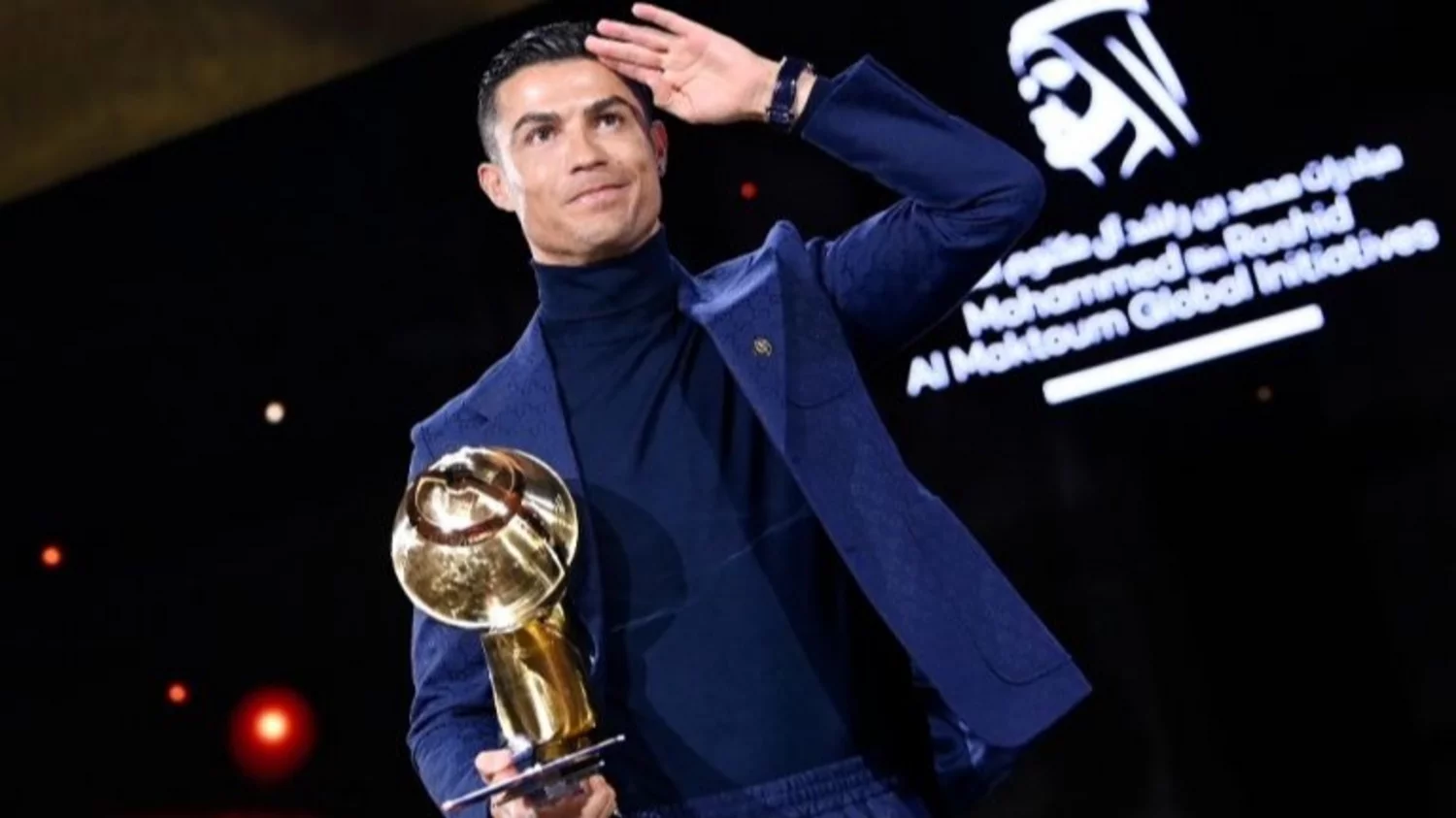 23ᴋ 🌟🇦🇷 on X: Si alguien merece el 'Super balón de oro' ese es  Cristiano Ronaldo, ganó absolutamente todo sin ayudas , en la selección y en  clubes diferentes. Con trabajo 