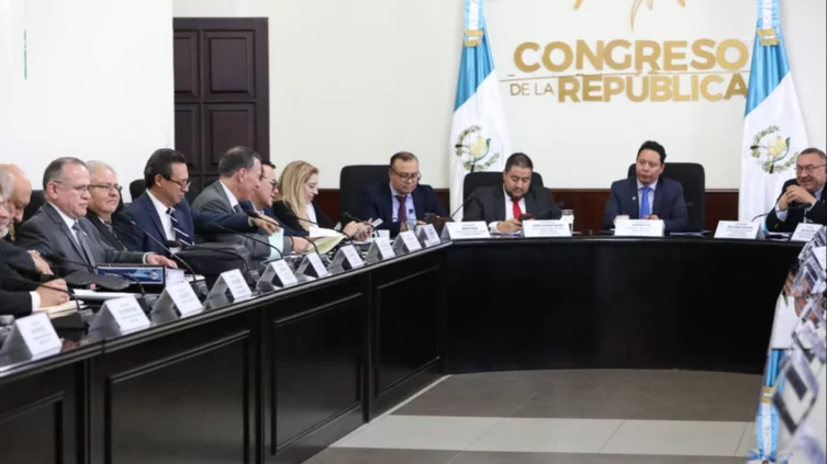 ComisiÃ³n de Finanzas iniciÃ³ la discusiÃ³n del proyecto de presupuesto 2024. Foto: Congreso de la RepÃºblica.