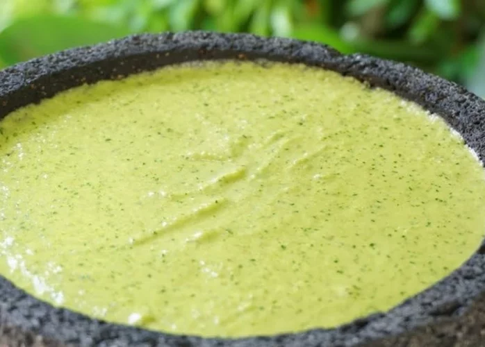 Receta: salsa verde de aguacate sin aguacate